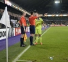 Anderlecht-spelers gingen bewust protesteren: "Anders riskeer je dat de ref zijn lijnrechter volgt"