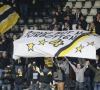 Fans van Charleroi en Lokeren eren Grégory Mertens op deze knappe wijze!