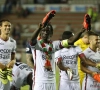 Opmerkelijke derbykoorts: spelers Zulte Waregem trekken massaal schoenen uit op vraag van de fans