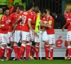 Ref helpt een handje: Standard doet leider Essevee afzien en buit powerplay uit om Anderlecht (even) uit play-off 1 te knallen