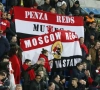 Protest in Manchester loopt uit de hand, supporters betreden het veld...