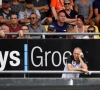 Bizar beeld in KVO-Genk: daarom volgde assistent-coach Franky Van der Elst de wedstrijd aan de overkant van het veld