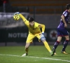 OFFICIEEL: Charleroi plukt jonge doelman weg bij PSG