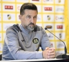 Besnik Hasi verrast met uitspraken over Adriano Bertaccini op Europese persconferentie