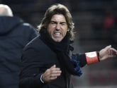 Play-off 1 is nog niet begonnen of Sá Pinto staat al op z'n achterste poten: "Het is werkelijk ongelofelijk. Ik weet niet wie daar verantwoordelijk voor is, maar dit kan toch niet?"
