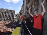 Geen plaats meer voor Vermaelen bij Barça, en dus duikt de naam van de Rode Duivel op bij twee opvallende clubs