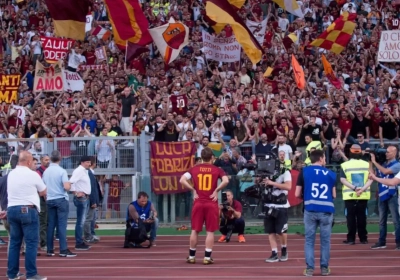 Zoon van Francesco Totti stopt op 19-jarige leeftijd met profvoetbal: "Of hij er iets mee te maken heeft?"