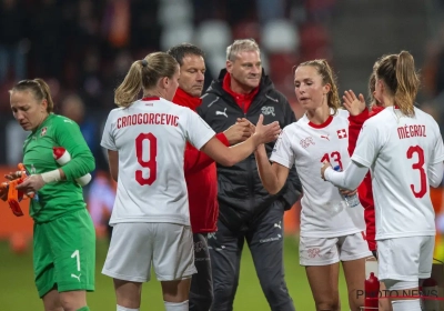 Nederland ziet zijn concurrenten gelijkspelen