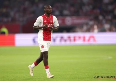 Dit is de echte reden waarom Jorthy Mokio plots uit de A-ploeg van Ajax is
