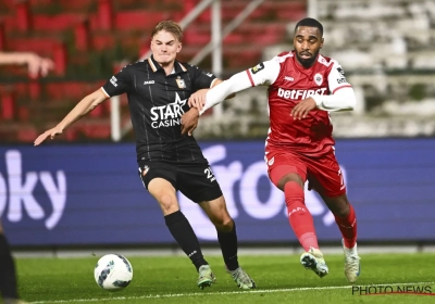 Interesse van veel 1A-clubs - zelfs Antwerp - voor jongeling van Lokeren die jaar geleden nog zonder club zat