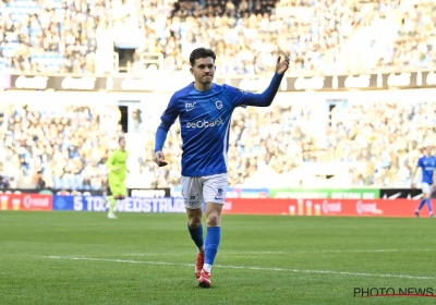 Was hij maar Rode Duivel: Genk-goudhaantje Karetsas doet meteen op heerlijke wijze netten trillen en Club-speler Tzolis viert mee