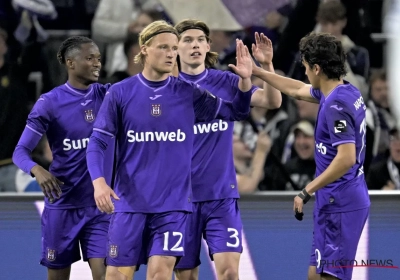 Kasper Dolberg doet een duidelijke en gemeende oproep aan Besnik Hasi voor de volgende matchen: "Dan rendeer ik"