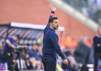 Besnik Hasi leeft in onduidelijkheid over zijn toekomst bij de club nu hij de beker verloren heeft: hij geeft zijn visie hoe paars-wit nu door moet gaan