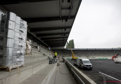 'Ambitieuze eersteklasser gaat voor vijfde keer in dezelfde opvallende vijver shoppen'