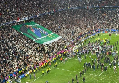 📷 Prachtige tifo met overleden dochter zorgt voor ontroering bij Champions League-winnaar