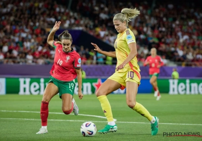 Twee afgekeurde goals door VAR, maar Red Flames verlaten EK met een knaller