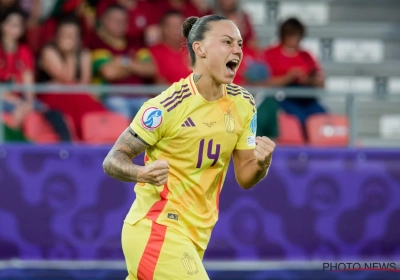 Domper op de feestvreugde? Zeer zware blessure dreigt voor Belgian Red Flame Jassina Blom
