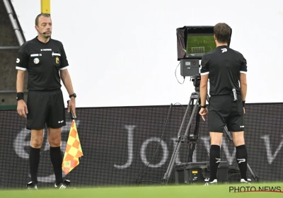 VAR meteen in hoofdrol: Jelle Vossen trapt Zulte Waregem in minuut 100 naar verdiend punt tegen KV Mechelen