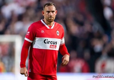 Duel der "sterke spitsen"? Vincent Janssen aan gelukkige kant van de medaille, maar dat dwingt Antwerp-speler zelf af
