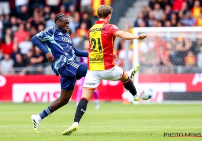 🎥 Jorthy Mokio laat van zich spreken met fabelachtige omhaal tegen De Busser, maar Ajax doet wel meteen slechte zaak