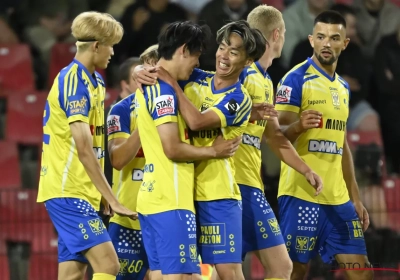 VAR in hoofdrol, rode kaart als omslagpunt: STVV knalt voorbij Zulte Waregem naar leiding