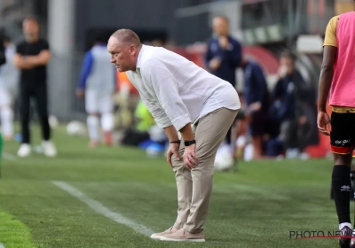 KV Mechelen-coach Vanderbiest ergert zich na nieuwe tegenslag: "Het begint toch wat veel te worden"