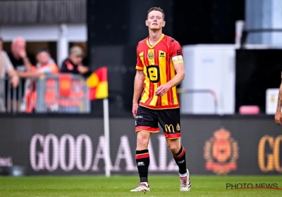 Rob Schoofs vecht tegen tranen en vertelt emotioneel verhaal na overlijden van oma: "Ik had niet gedacht hier te zijn"