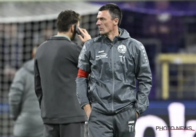 🎥 Bij Ninove begrijpen ze scheidsrechters niet na farçe met truitjes: "Zelfs op ons niveau..."