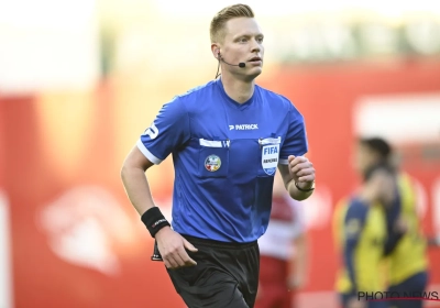 🎥 Niemand kan zijn ogen nog geloven: ref Lothar D'Hondt helpt Union aan doelpunt tegen Zulte Waregem