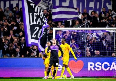 Besnik Hasi neemt het op voor speler die veel kritiek krijgt: "Hij is top, hij is onze patron"