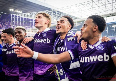 Heel veel interesse in De Cat: '38 miljoen euro én nog een jaartje bij Anderlecht'