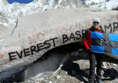 Voormalig Rode Duivel plant Club Brugge-vlag op 5.555 meter hoogte: "De bergen roepen mij"