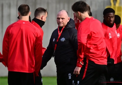 Recht voor de raap: Oosting zegt wat er wel en niet met hem afgesproken is bij Antwerp