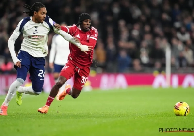 Licht aan het einde van de tunnel? Liverpool zet ongeslagen reeks verder tegen negenkoppig Tottenham