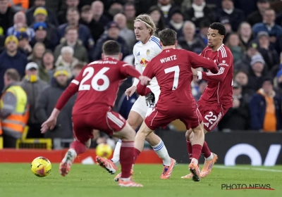 Sebastiaan Bornauw viert basisdebuut en houdt met Leeds Liverpool in bedwang