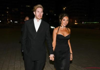 🎥 Gespot op luchthaven Napels: deze boodschap heeft Kevin De Bruyne