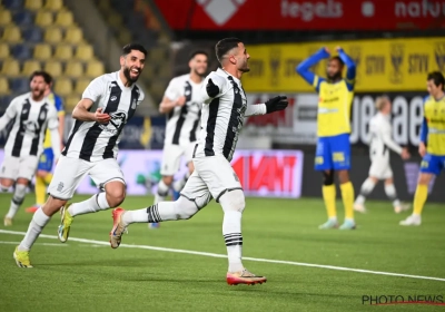 Charleroi wint van tienkoppig STVV en zet ongeslagen reeks verder