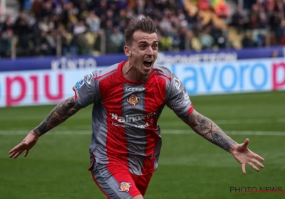 🎥 Overmand door emotie: Jamie Vardy biedt Belg zijn eerste doelpunt in de Serie A aan