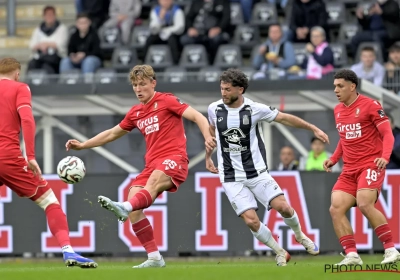 LIVE: Charleroi en Standard zonder goals de rust in