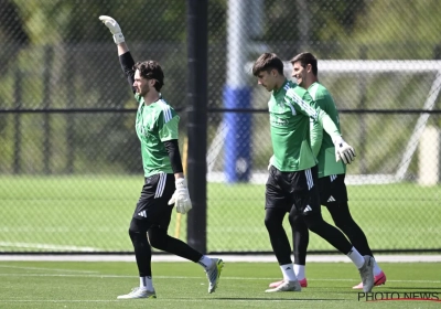 En ineens stond deze Max Anchor te trainen met Thibaut Courtois: "Surrealistisch, ik zag ze als kind spelen"