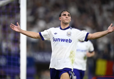 Anderlecht zet Hammarby opzij na indrukwekkende 2de helft, maar Bruno moest plannen wel helemaal omgooien