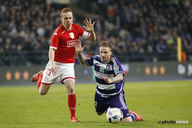 Verrassende transfer in de maak? 'Standard meldt zich voor twee Anderlecht-spelers"
