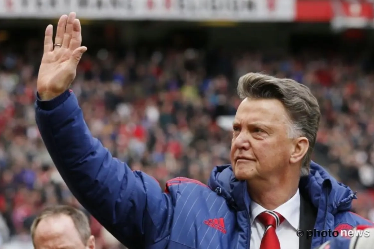 Oranje Leeuwinnen op zoek naar nieuwe coach ... ook Louis van Gaal wordt geopperd!