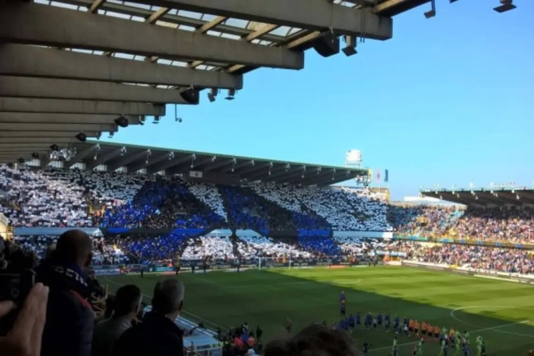 Blue Army zet de Slag om Vlaanderen op scherp met open brief: "Waarom zijn we zo gehaat" & "Ik hoop dat Termont zit te snotteren in zijn loge"