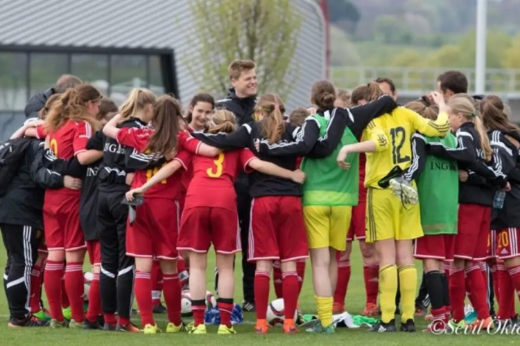 Jonge Flames pakken nieuwe clean sheet tegen Engeland