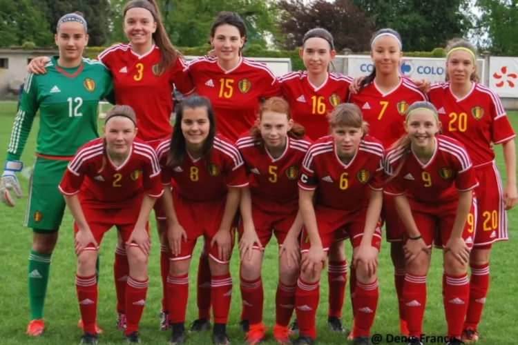 Flames van de toekomst blijven sterk presteren en pakken puntje tegen Italië