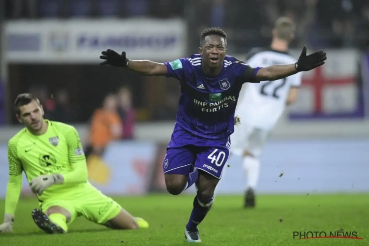 Debutant Amuzu verovert harten in no-time: "Eindelijk terug 'Amuzument' in Anderlecht!"