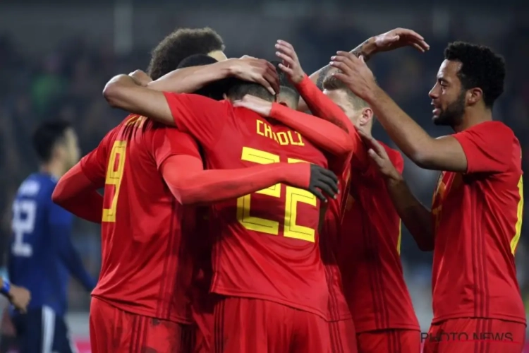 ? Nu weten we het: dat deden Divock Origi en Romelu Lukaku met die rode tape