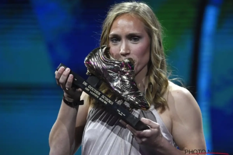 Straf werk! Red Flame trapt record van Dele Alli van de tabellen