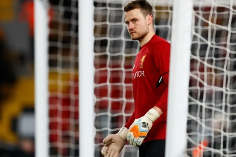 Mignolet weg bij Liverpool? 'Goalie kan naar absolute rivaal van ex-club, ook Duitse, Schotse en Italiaanse interesse'